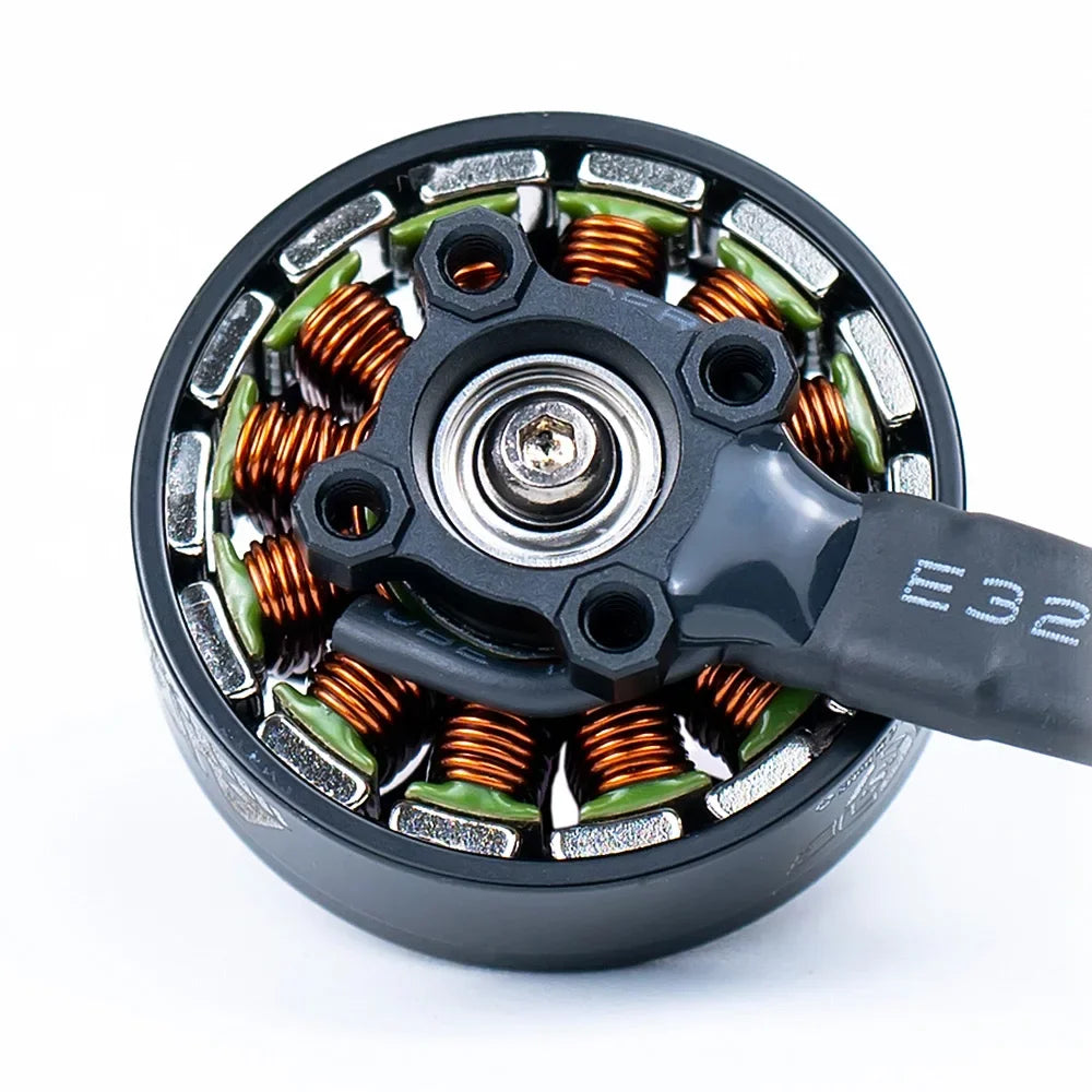 Axisflying C204 2650KV/ 3500KV 4-6S Brushless Motor